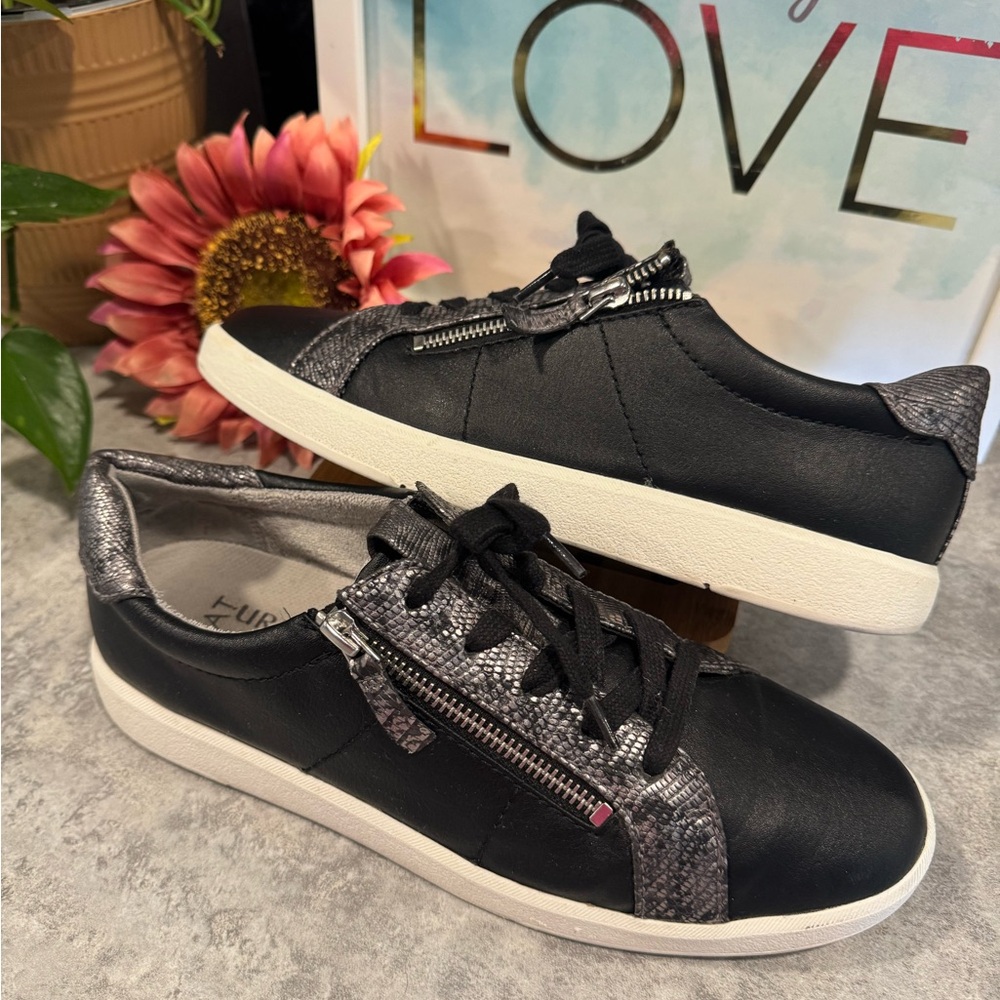Naturalizer Karine Women Fashion Sneakers Black Size 9.5 - Picture 2 of 8